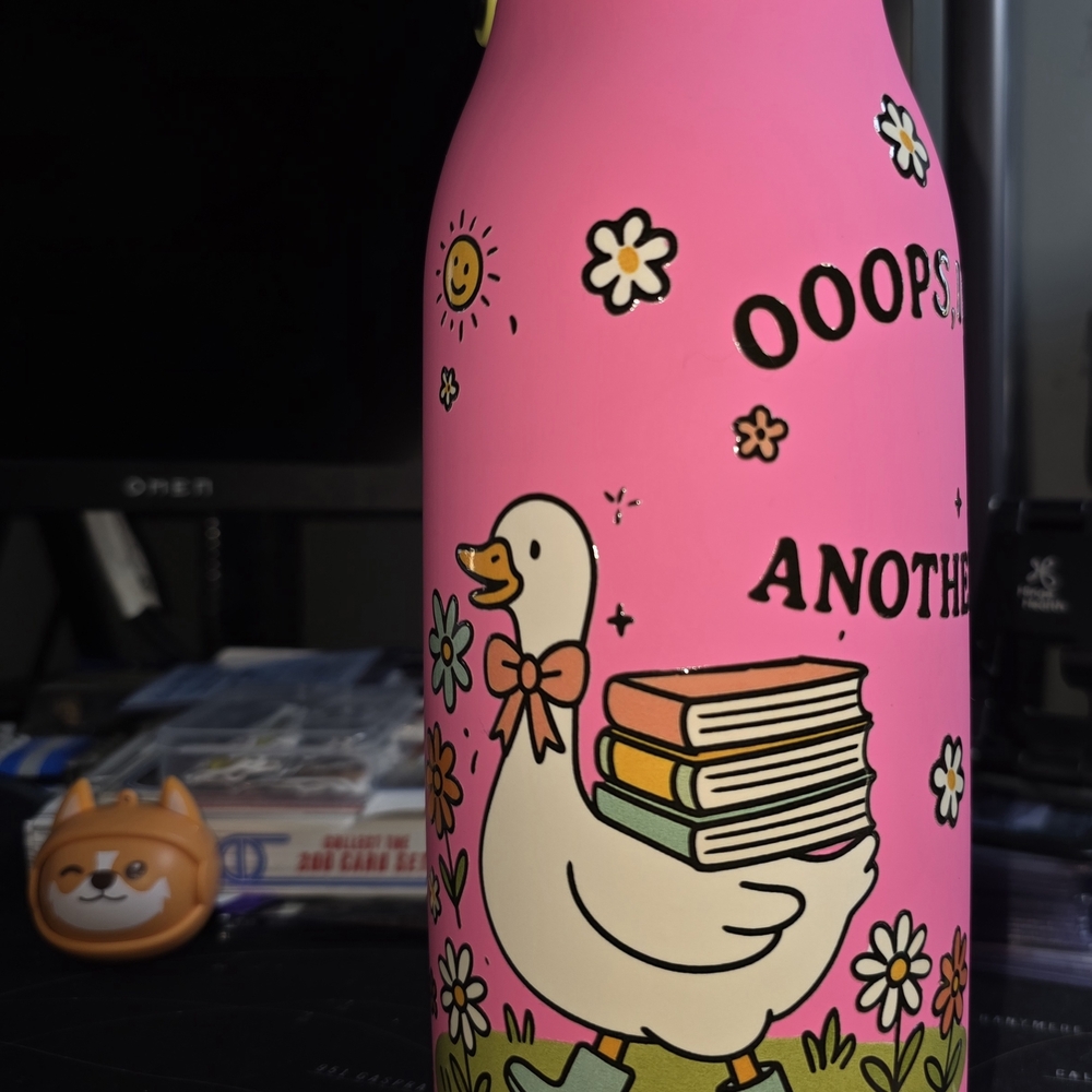 Bubba 40oz Silly Duck with books Tumblr